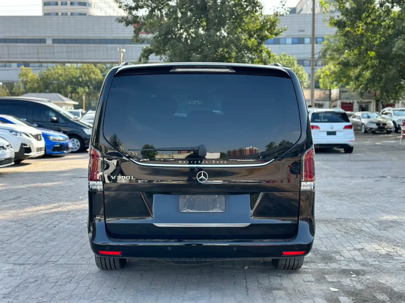 Mercedes-Benz Mercedes Benz V Class 2025 г. 18059 км. — фото 5