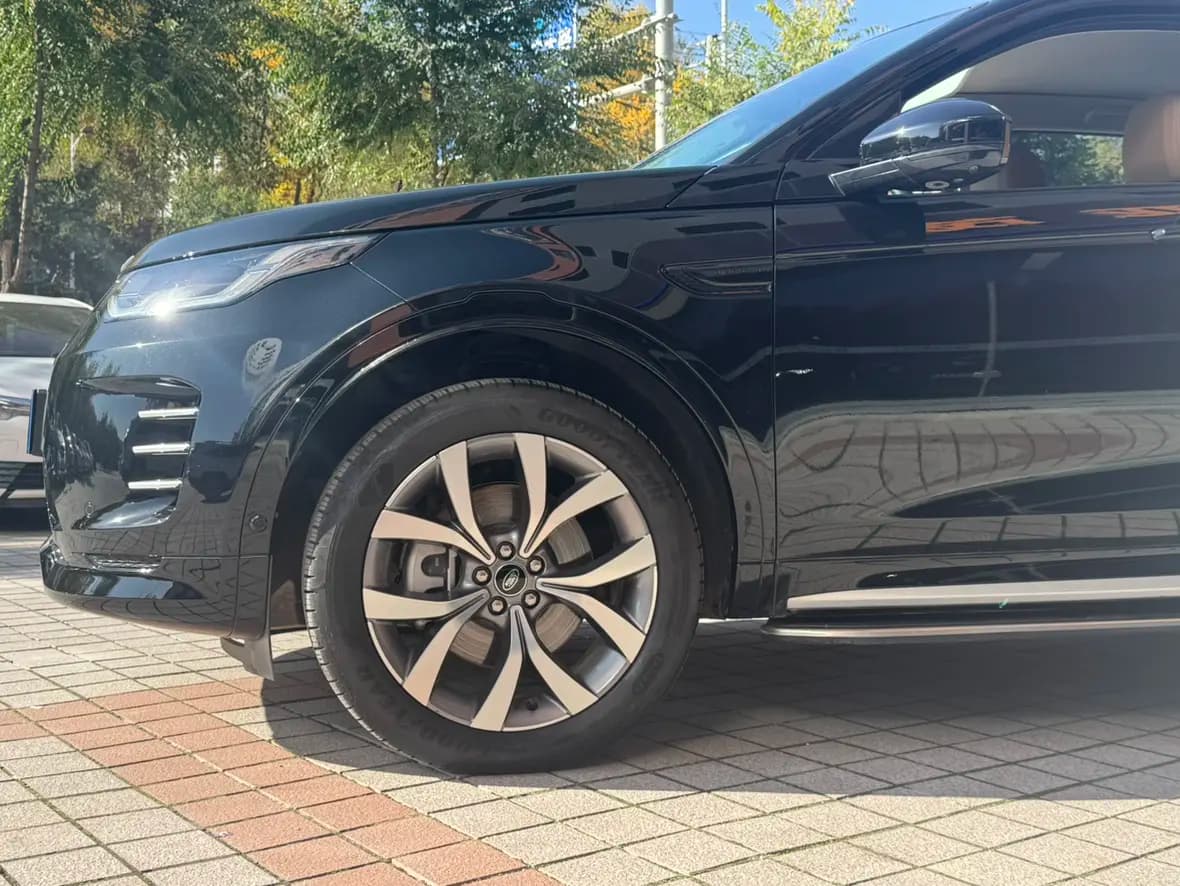 Land Rover Discover Sports 2024 г. 25000 км. — фото 11