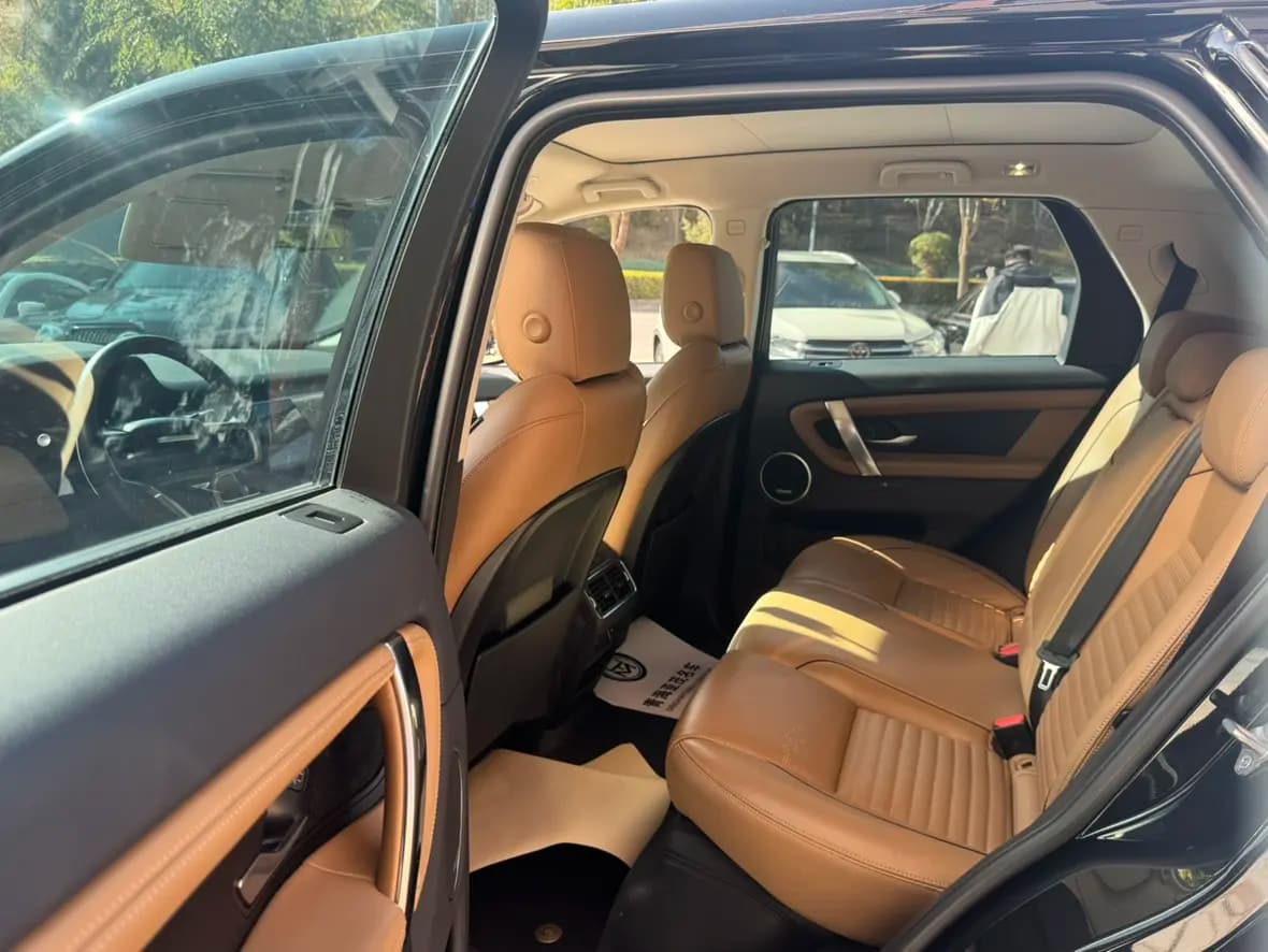 Land Rover Discover Sports 2024 г. 25000 км. — фото 14