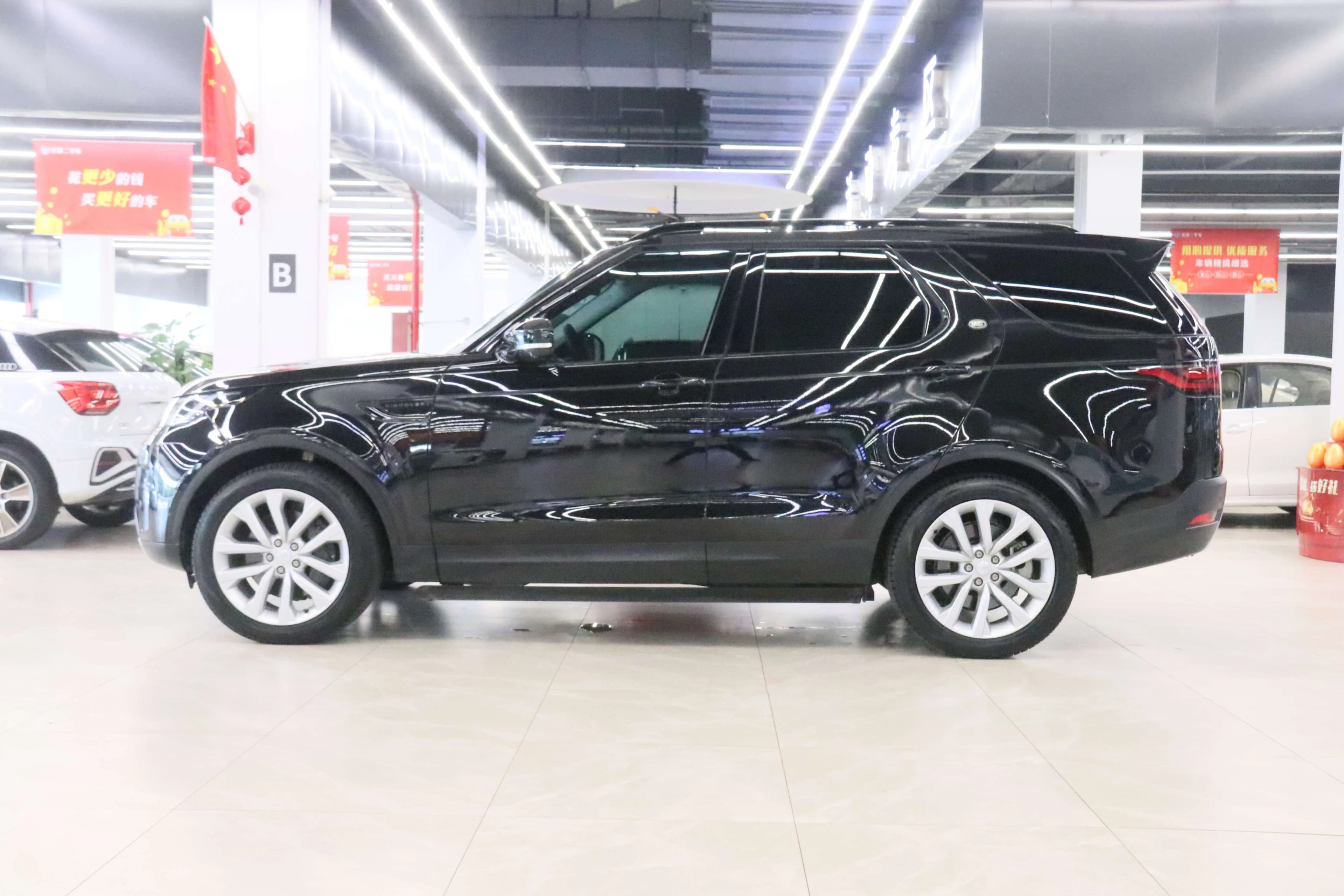 Land Rover Discovery 2024 г. 31778 км. — фото 3