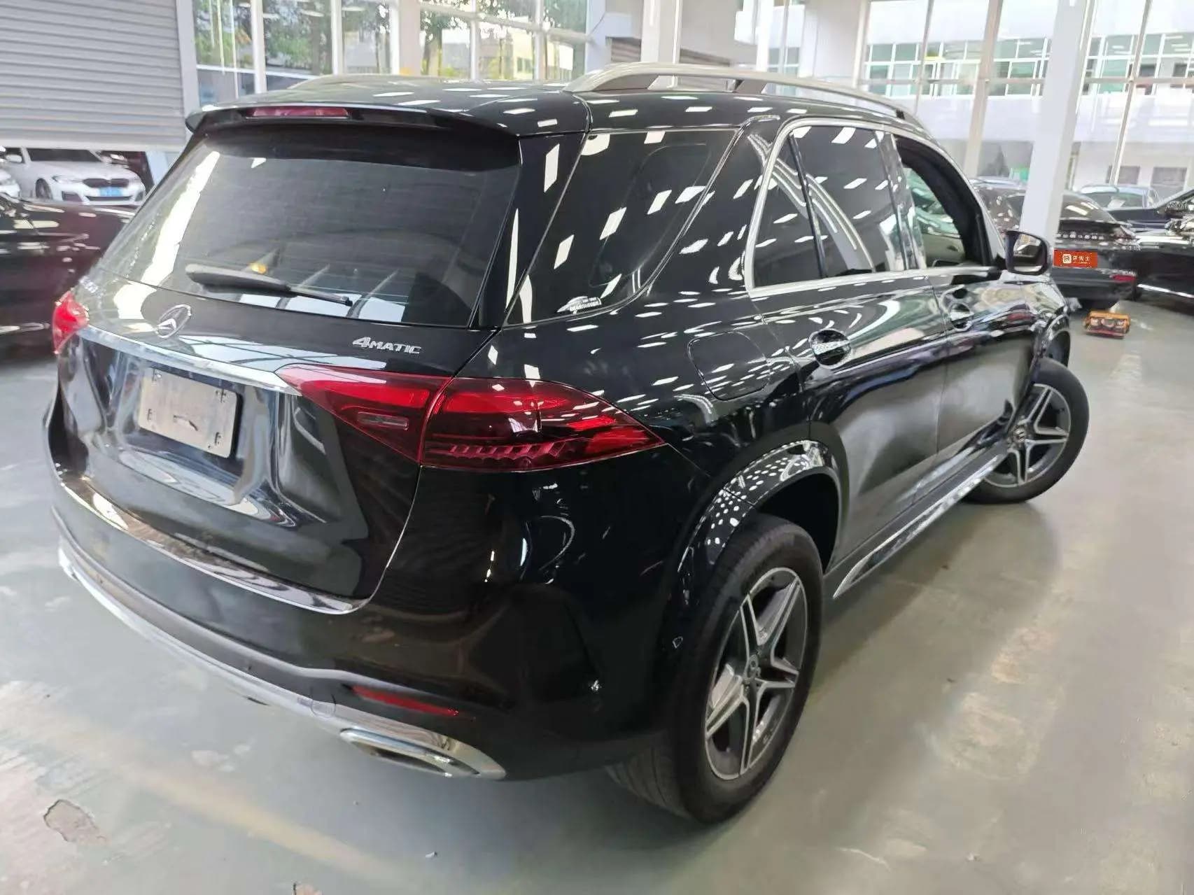 Mercedes-Benz GLE 2024 г. 32432 км. — фото 4
