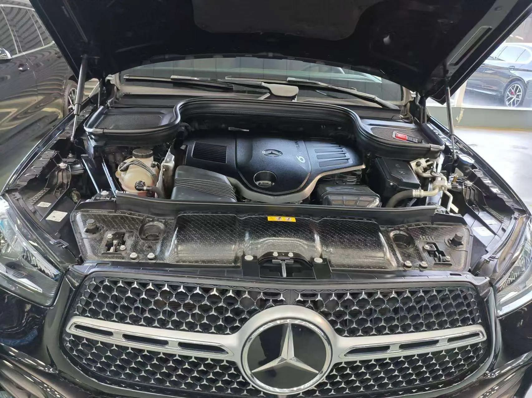 Mercedes-Benz GLE 2024 г. 32432 км. — фото 5