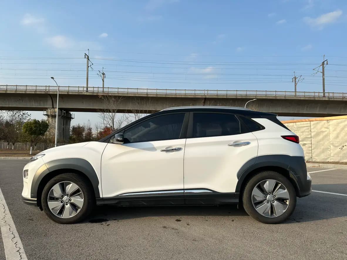 Hyundai Encino pure electric 2021 г. 62069 км. — фото 4