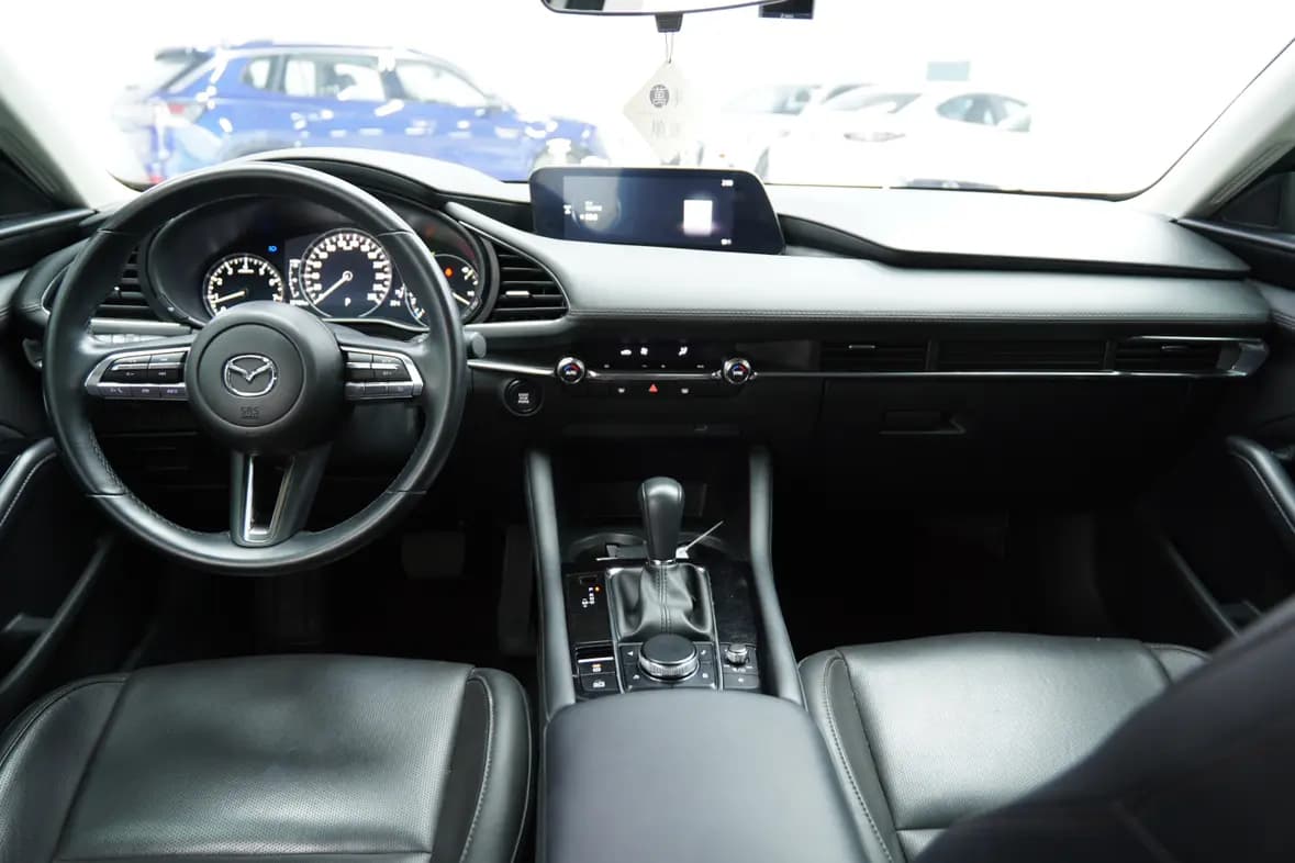 Mazda Axela 2022 г. 32002 км. — фото 14