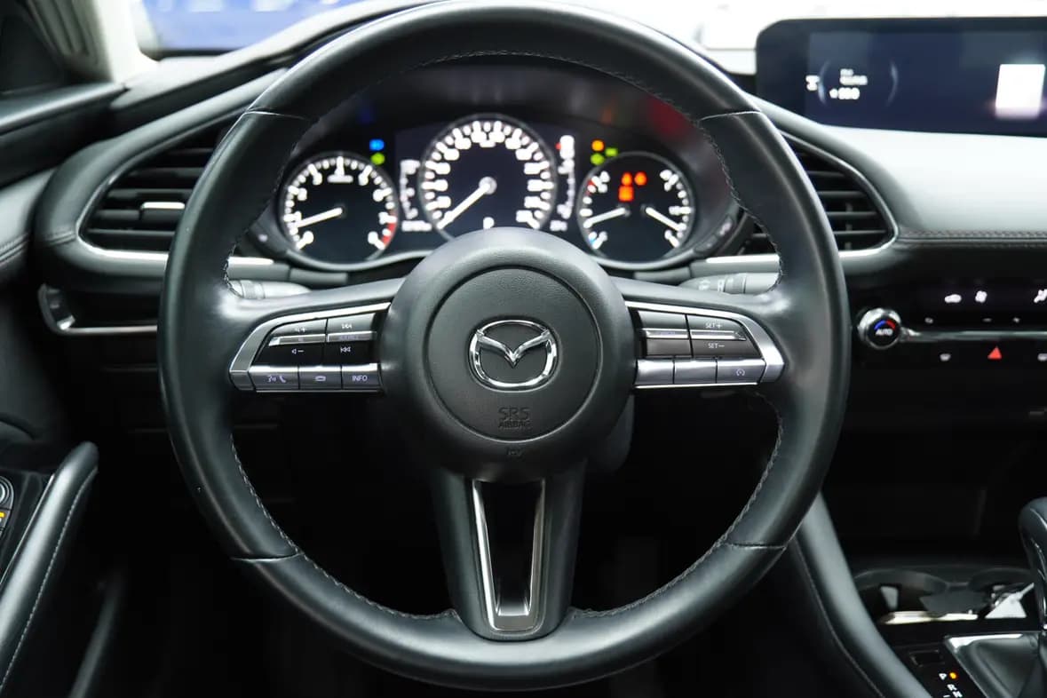 Mazda Axela 2022 г. 32002 км. — фото 16
