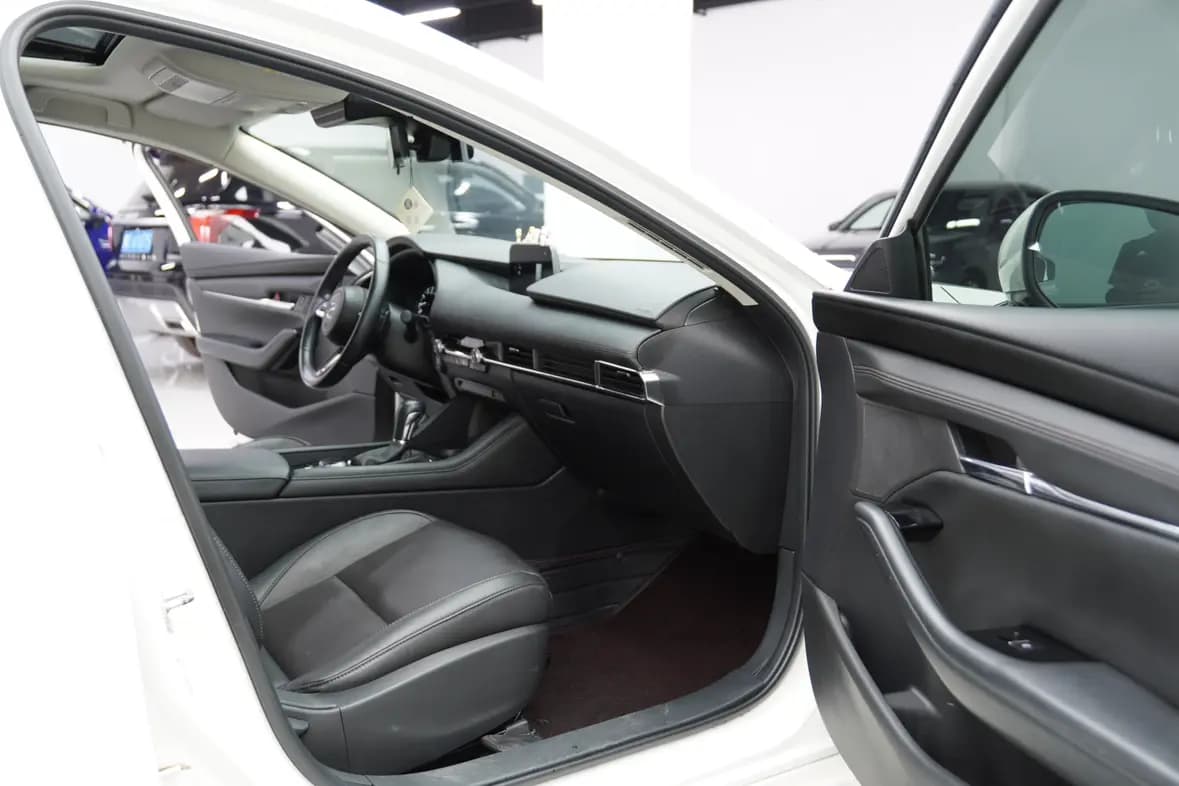 Mazda Axela 2022 г. 32002 км. — фото 22