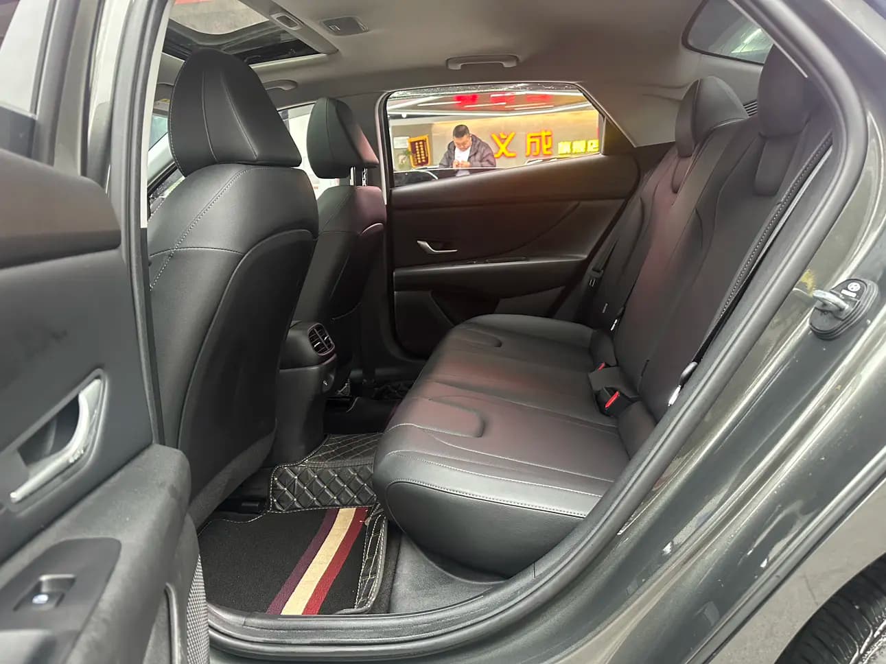 Hyundai Elantra 2025 г. 5055 км. — фото 14