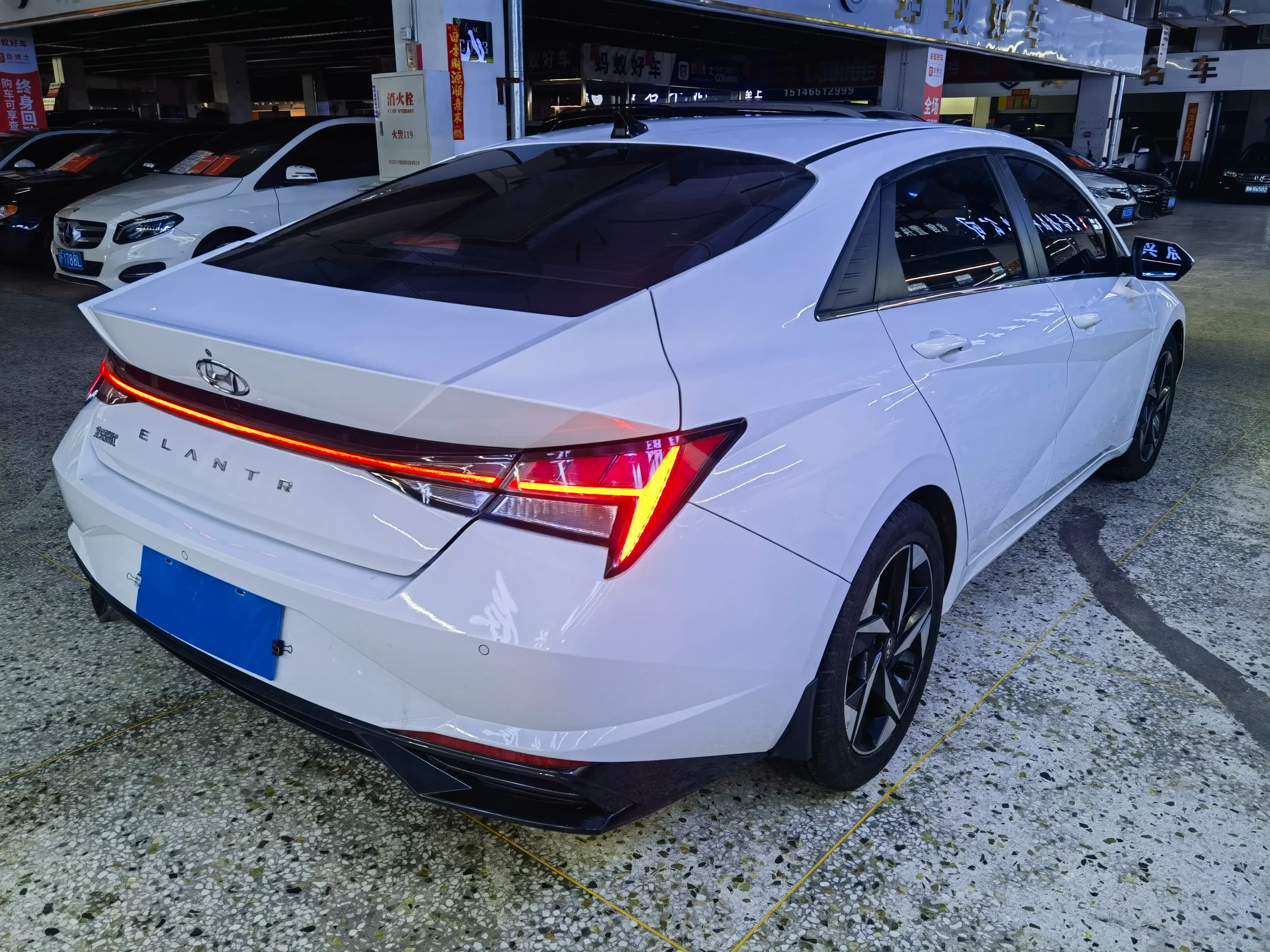 Hyundai Elantra 2021 г. 66056 км. — фото 6