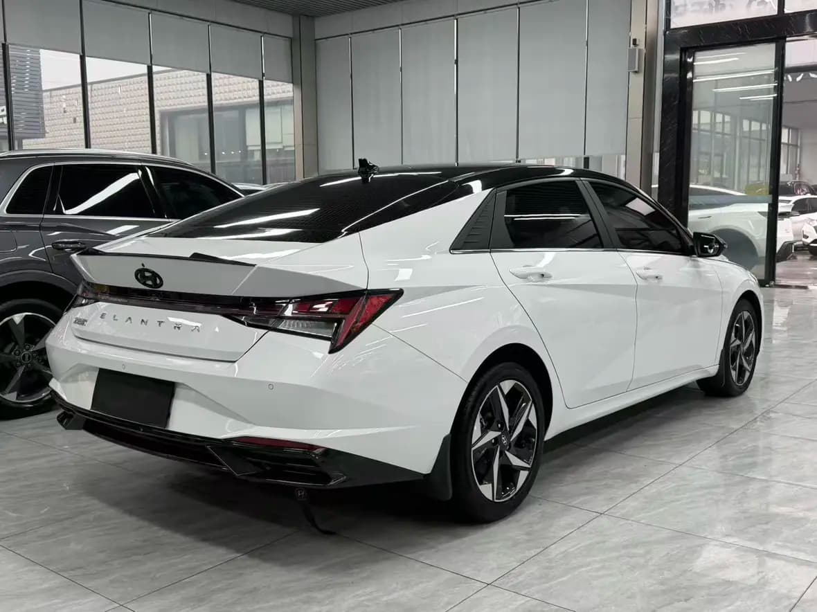 Hyundai Elantra 2022 г. 16058 км. — фото 6