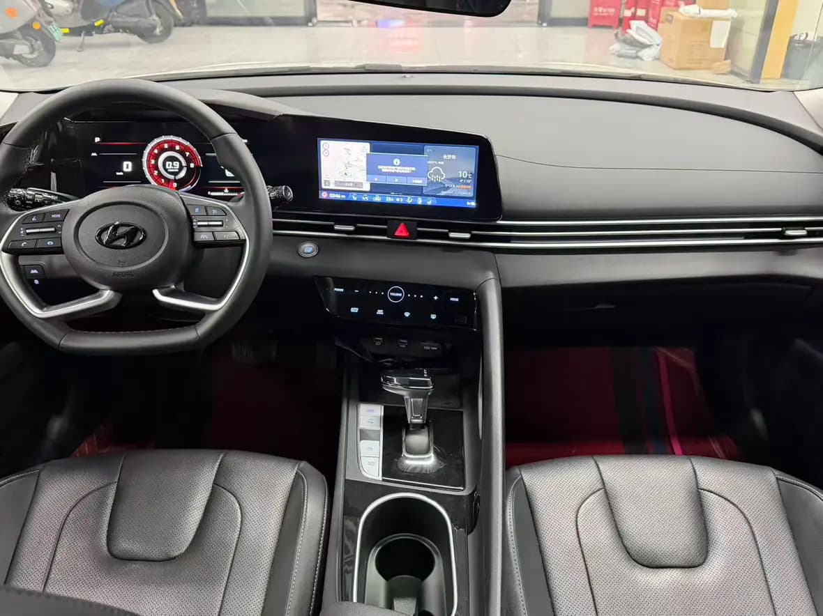 Hyundai Elantra 2022 г. 16058 км. — фото 7
