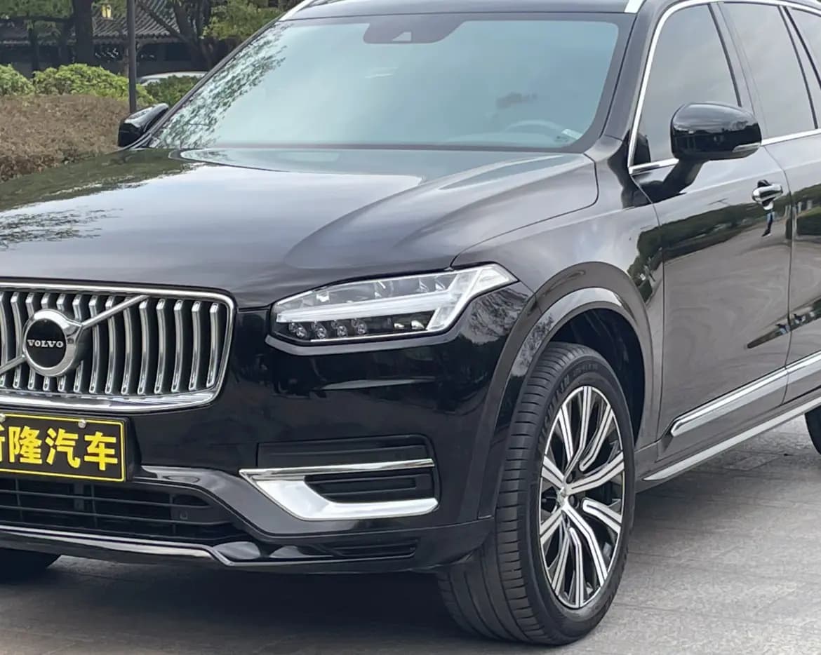 Volvo XC90 2022 г. 79065 км. — фото 18