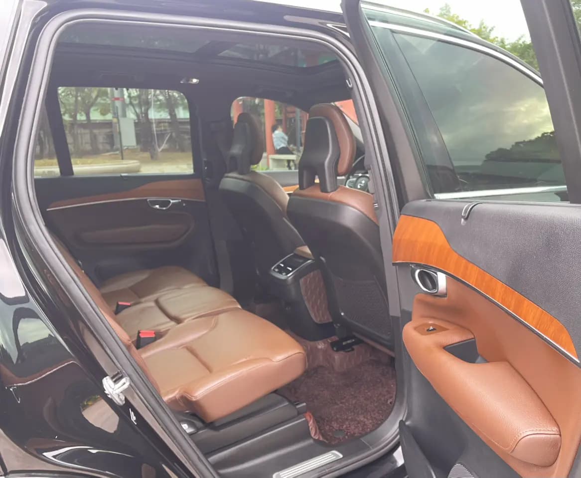 Volvo XC90 2022 г. 79065 км. — фото 29