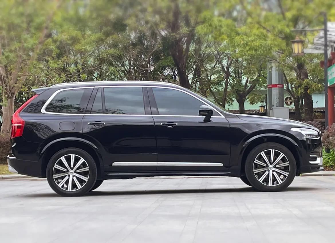 Volvo XC90 2022 г. 79065 км. — фото 8