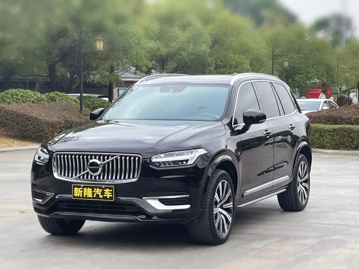 Volvo XC90 2022 г. 79065 км. — фото 9