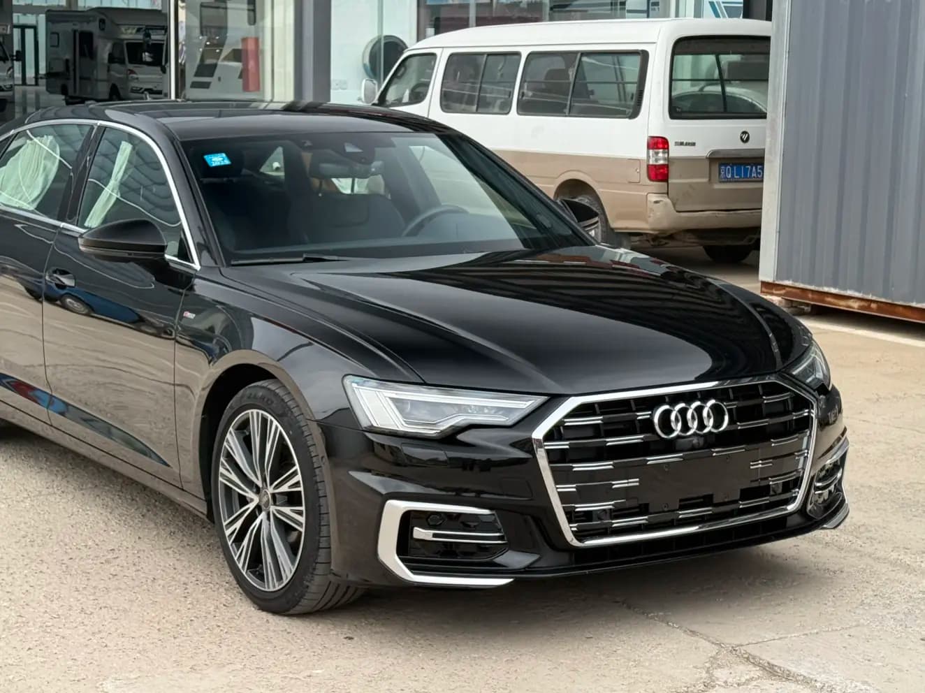 Audi A6L 2023 г. 58147 км. — фото 15