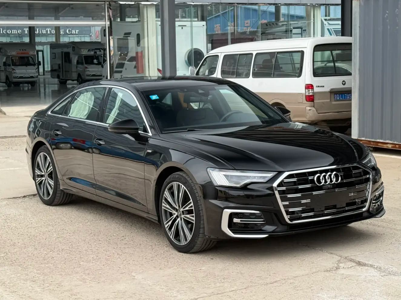 Audi A6L 2023 г. 58147 км. — фото 3