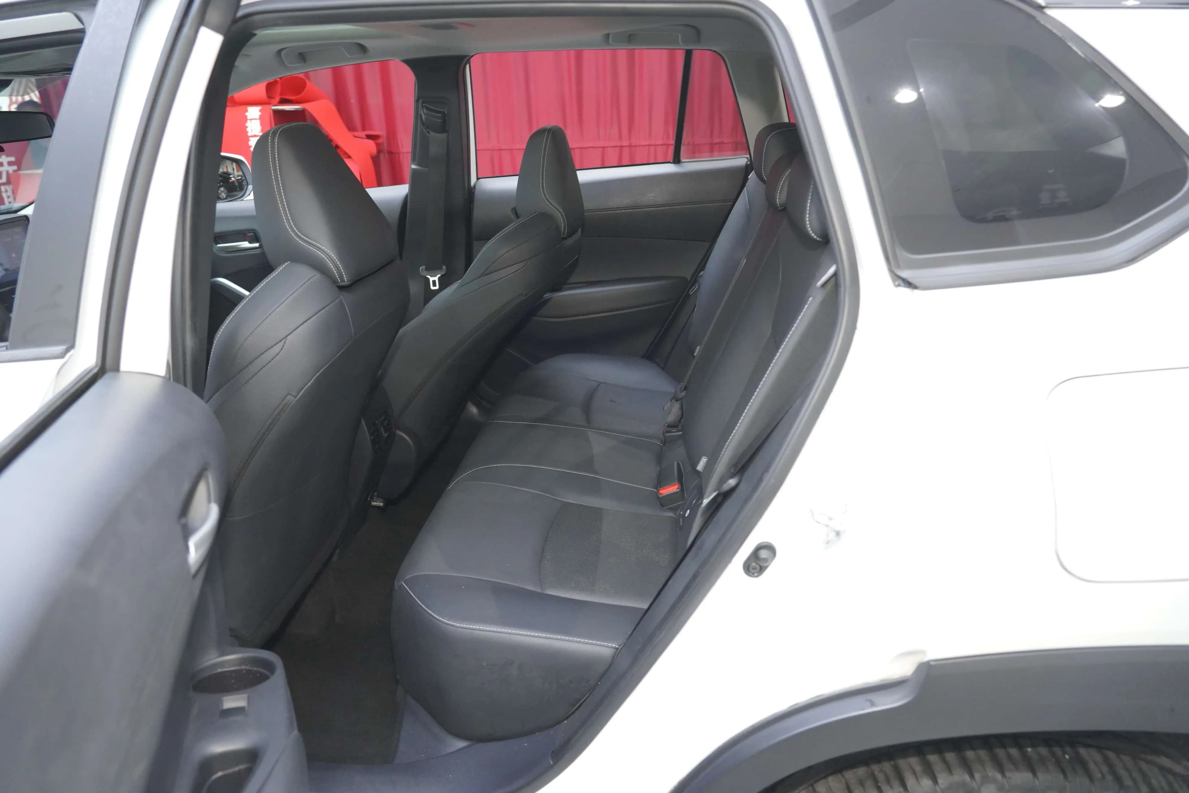 Toyota Frontlander 2022 г. 35148 км. — фото 19