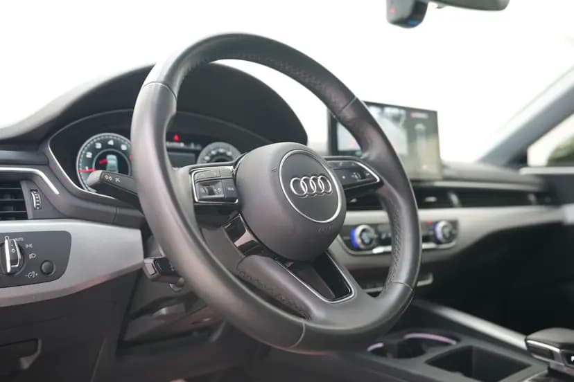 Audi A5 2021 г. 35102 км. — фото 11