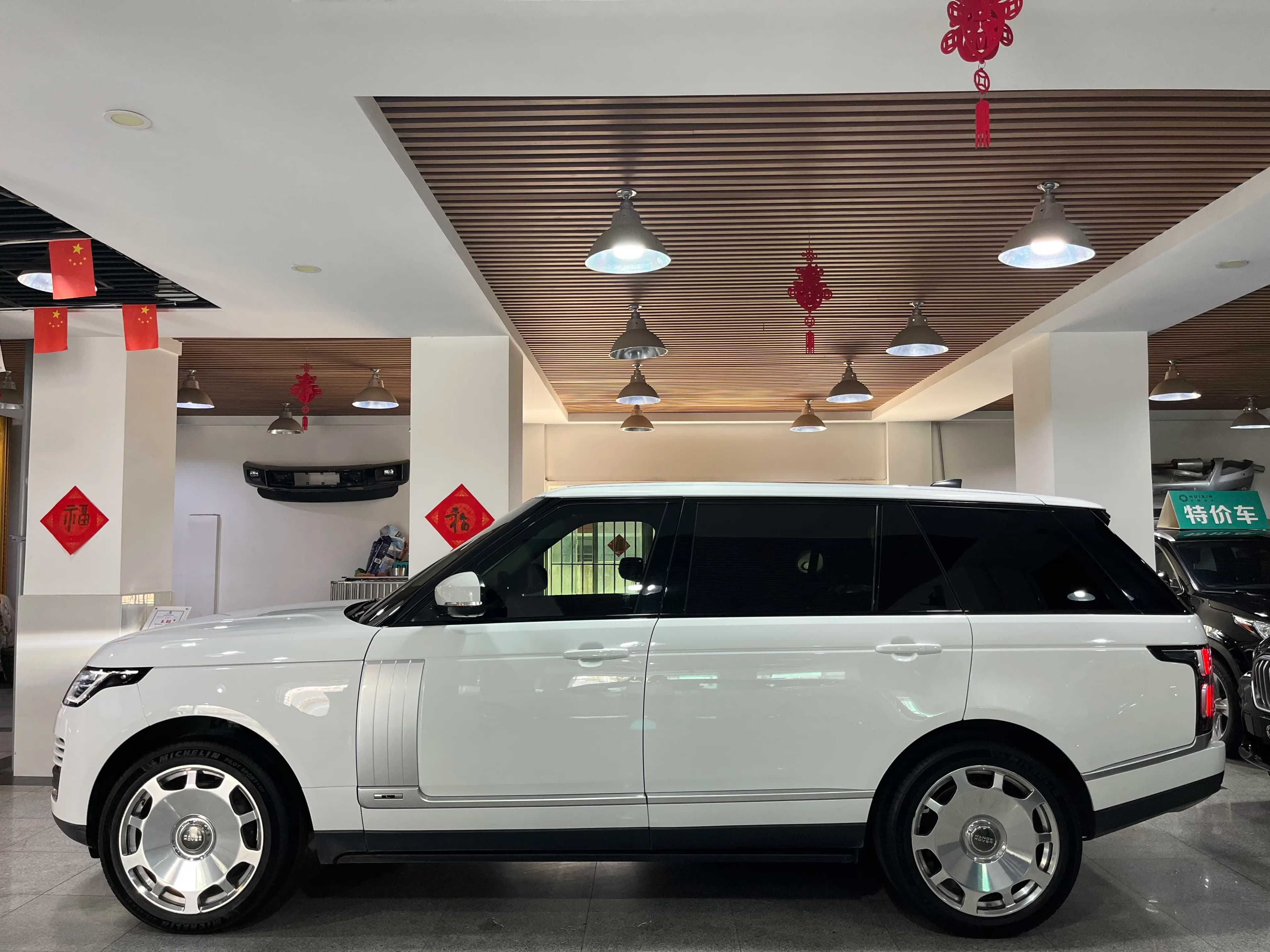 Land Rover Range rover 2021 г. 150128 км. — фото 4