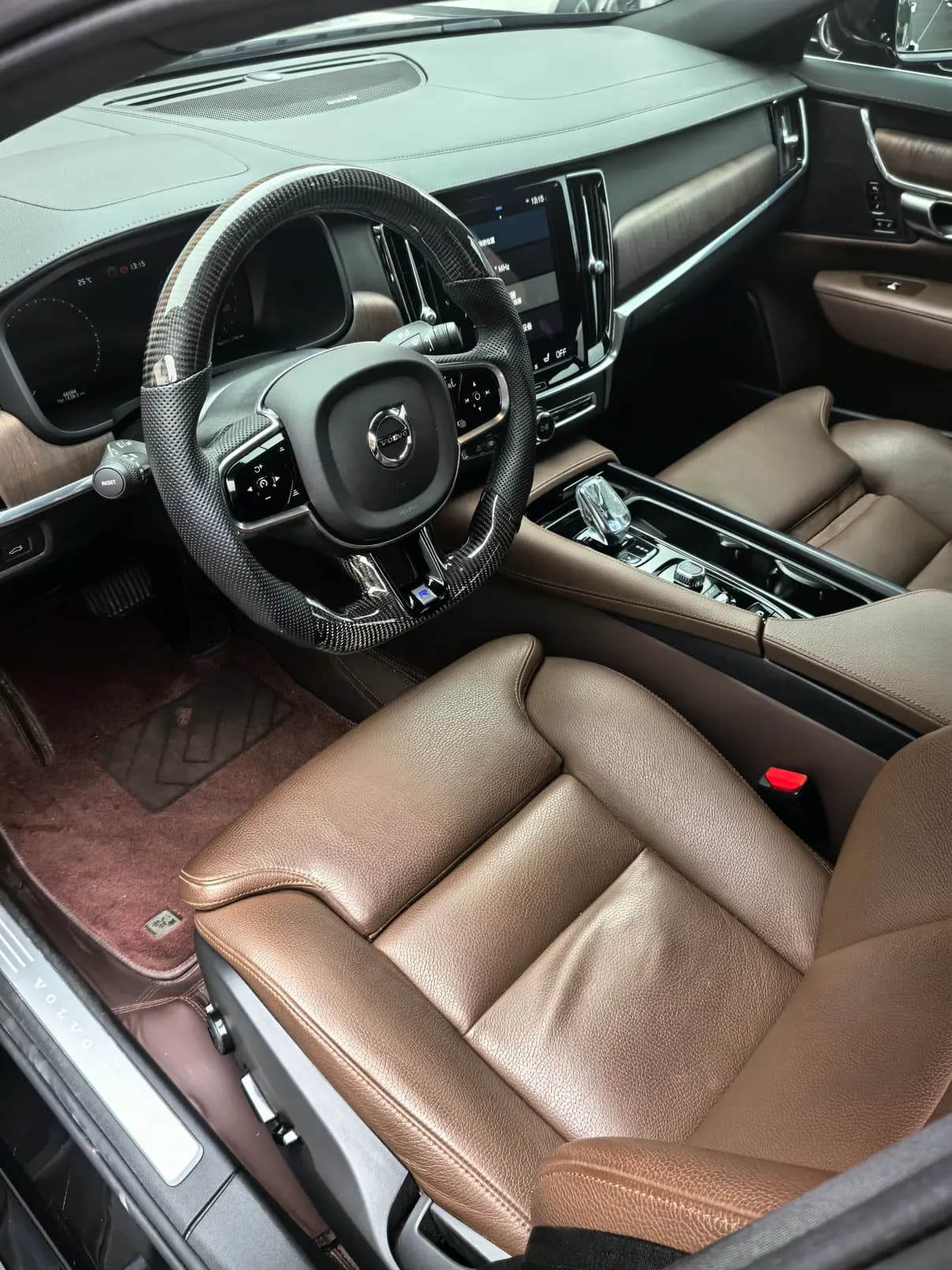 Volvo S90 2021 г. 66143 км. — фото 10