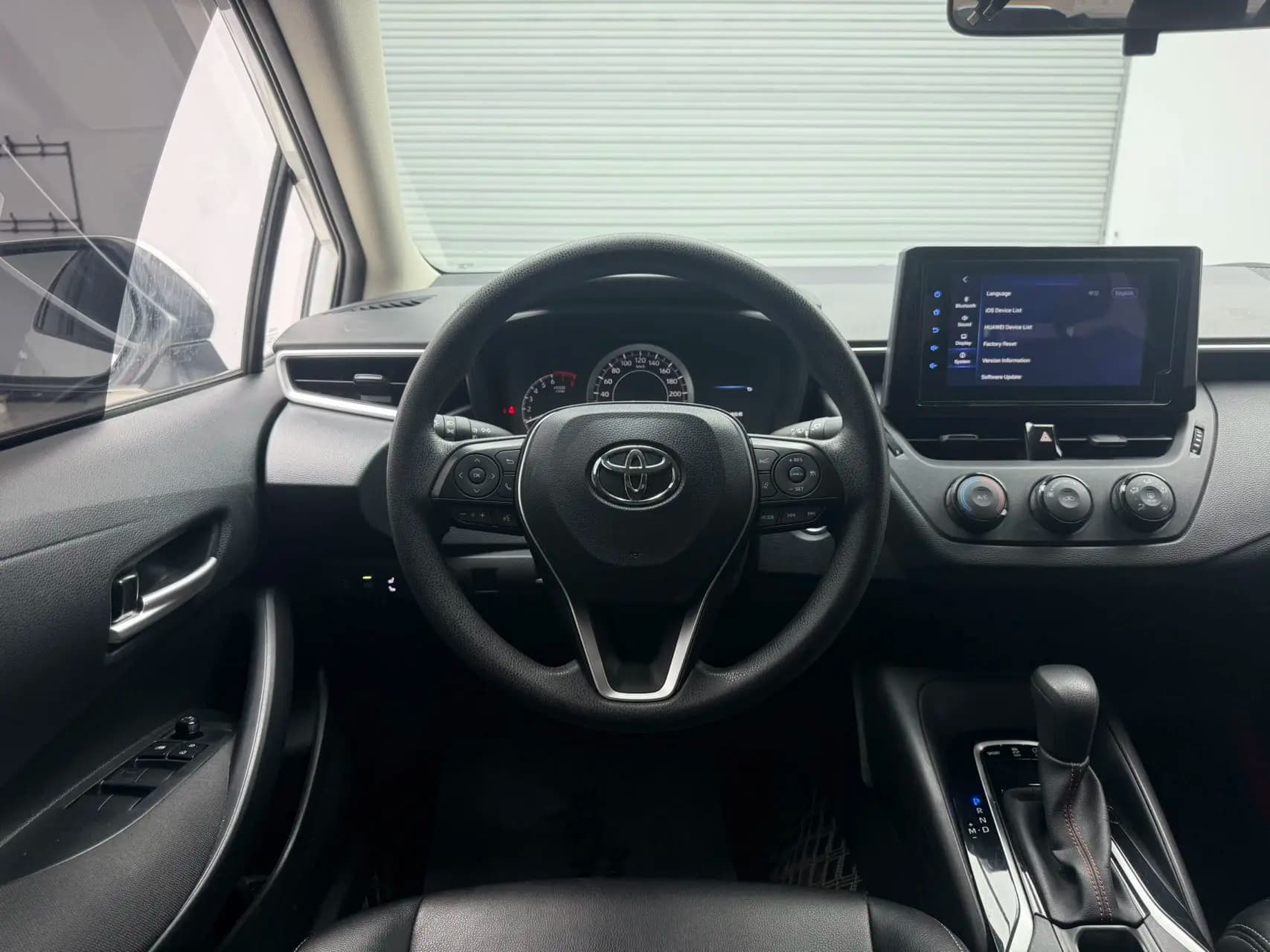 Toyota Corolla 2022 г. 15125 км. — фото 16