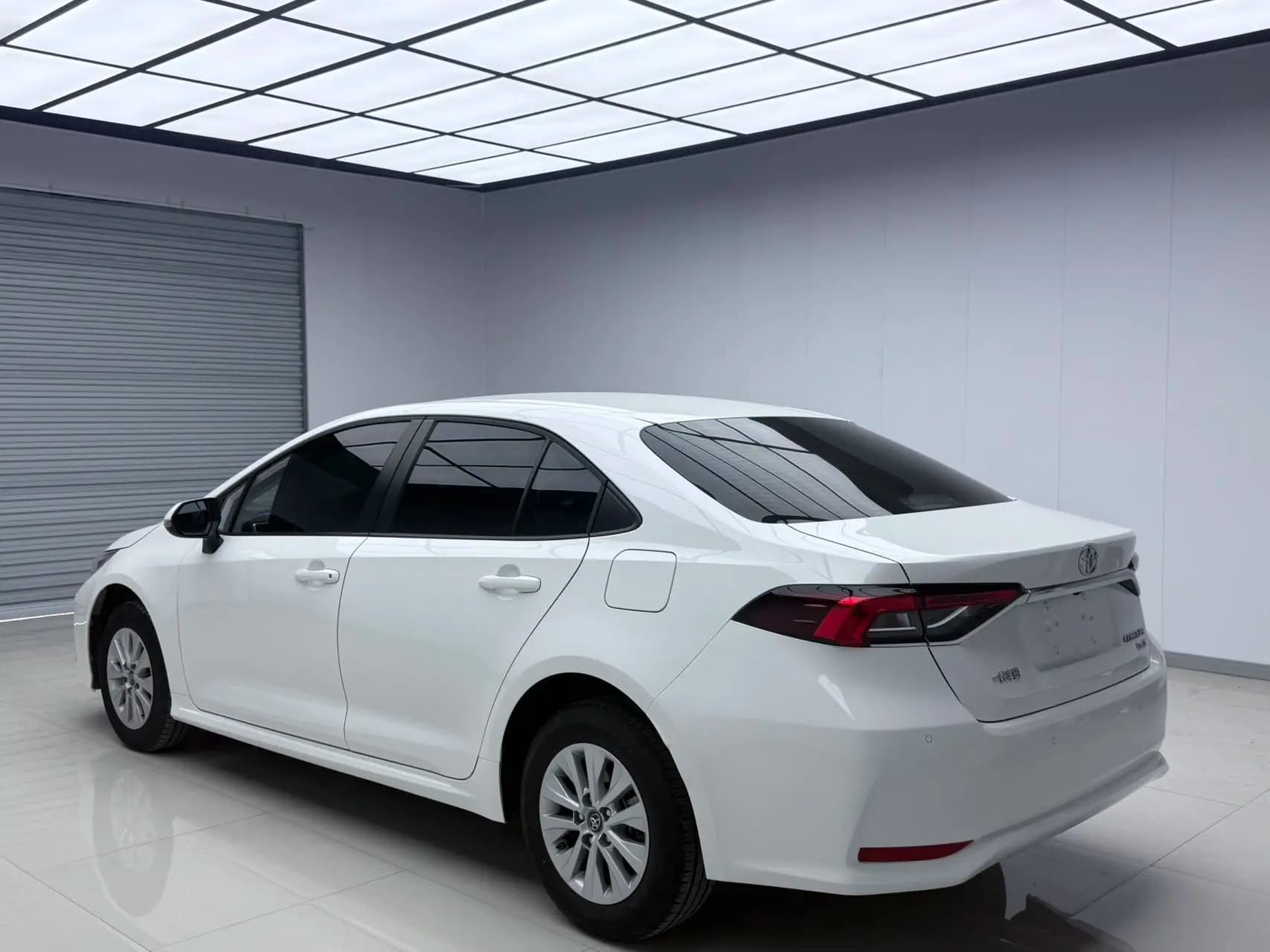 Toyota Corolla 2022 г. 15125 км. — фото 4