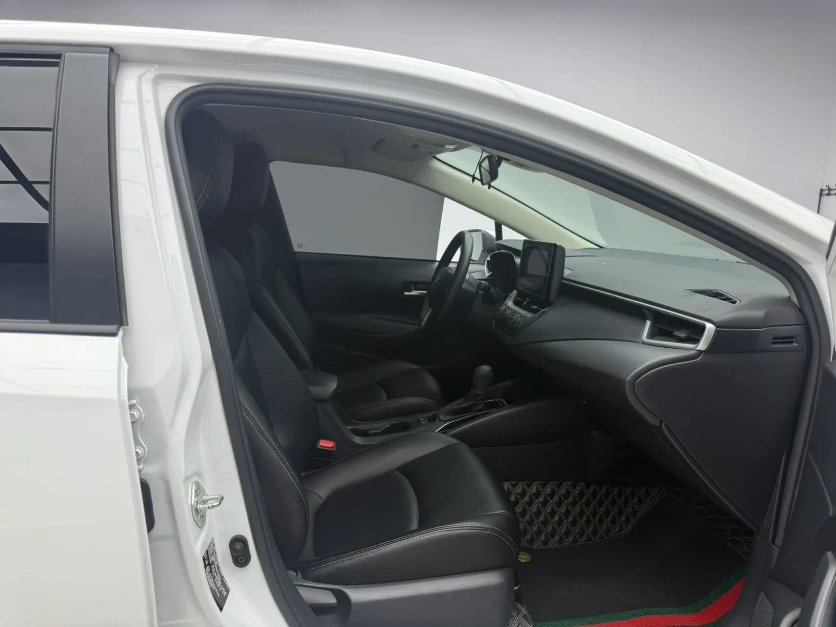 Toyota Corolla 2022 г. 15125 км. — фото 9