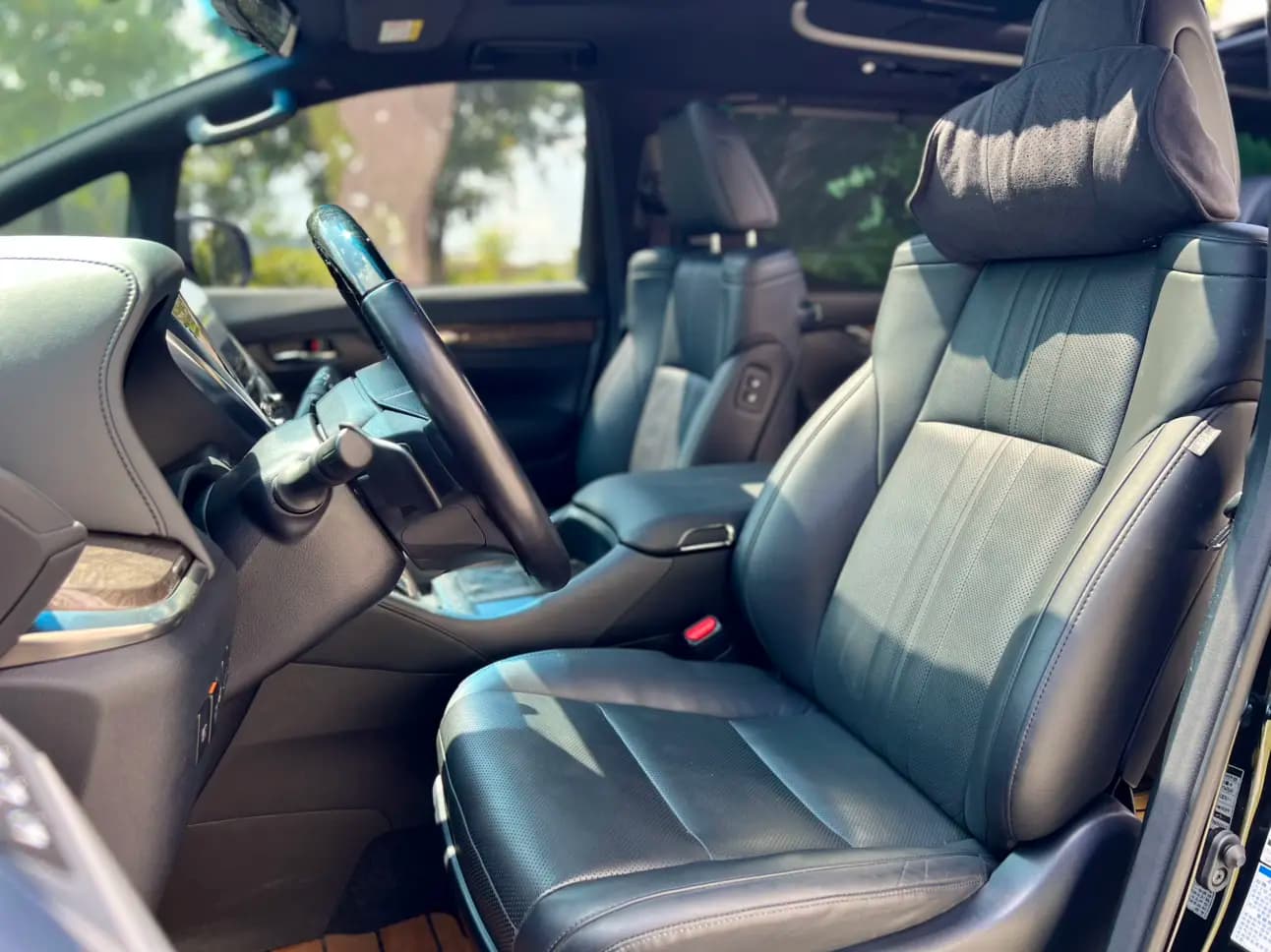 Toyota Alphard 2022 г. 70000 км. — фото 19