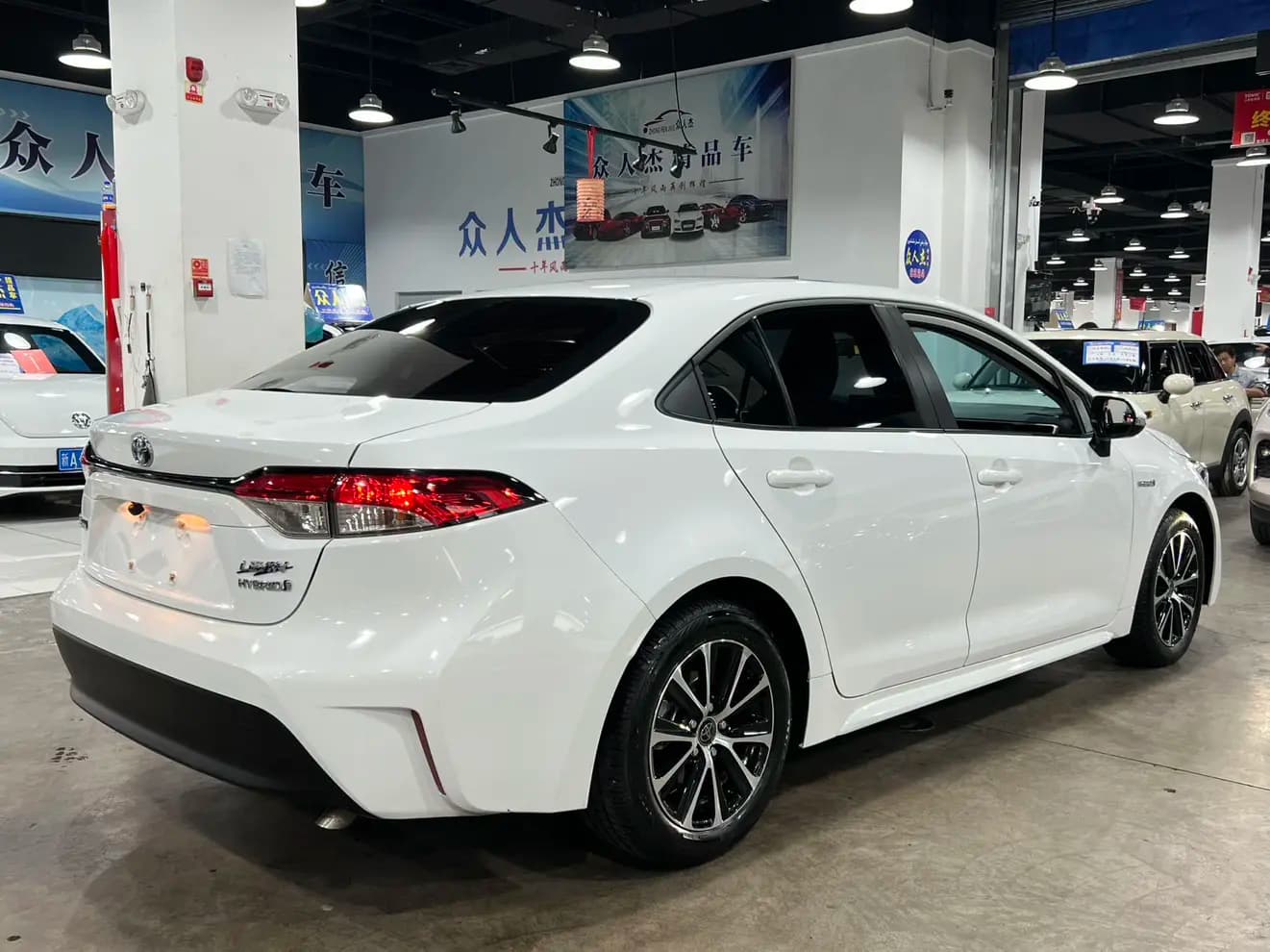 Toyota Levin 2024 г. 27000 км. — фото 6