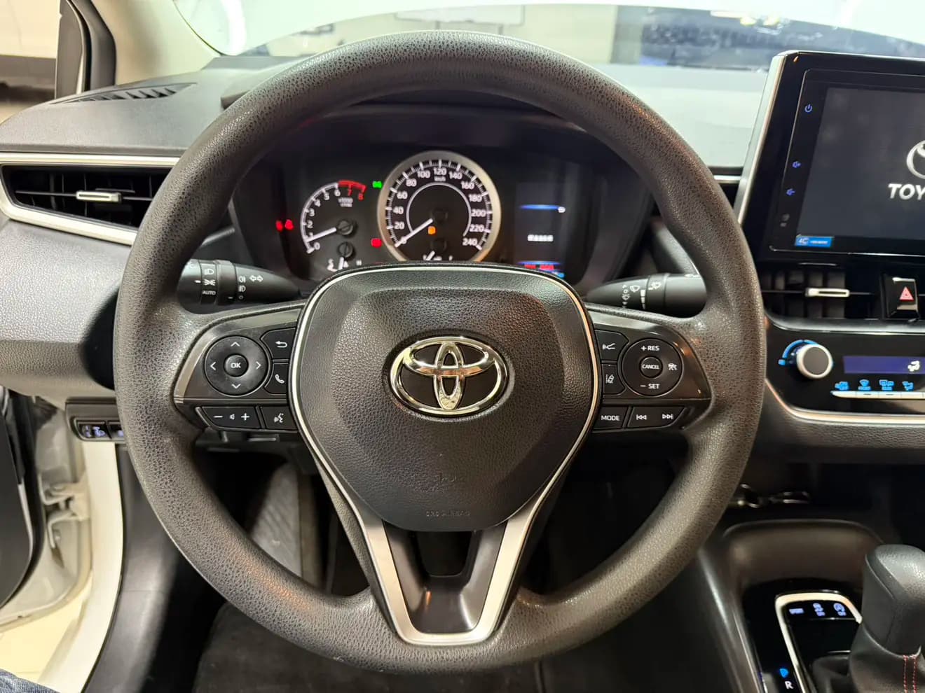 Toyota Corolla 2022 г. 24128 км. — фото 13