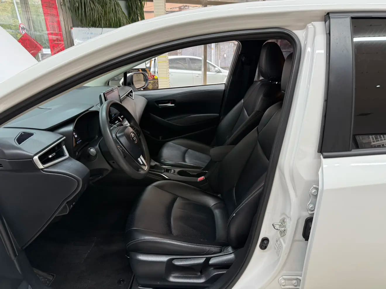 Toyota Corolla 2022 г. 24128 км. — фото 15