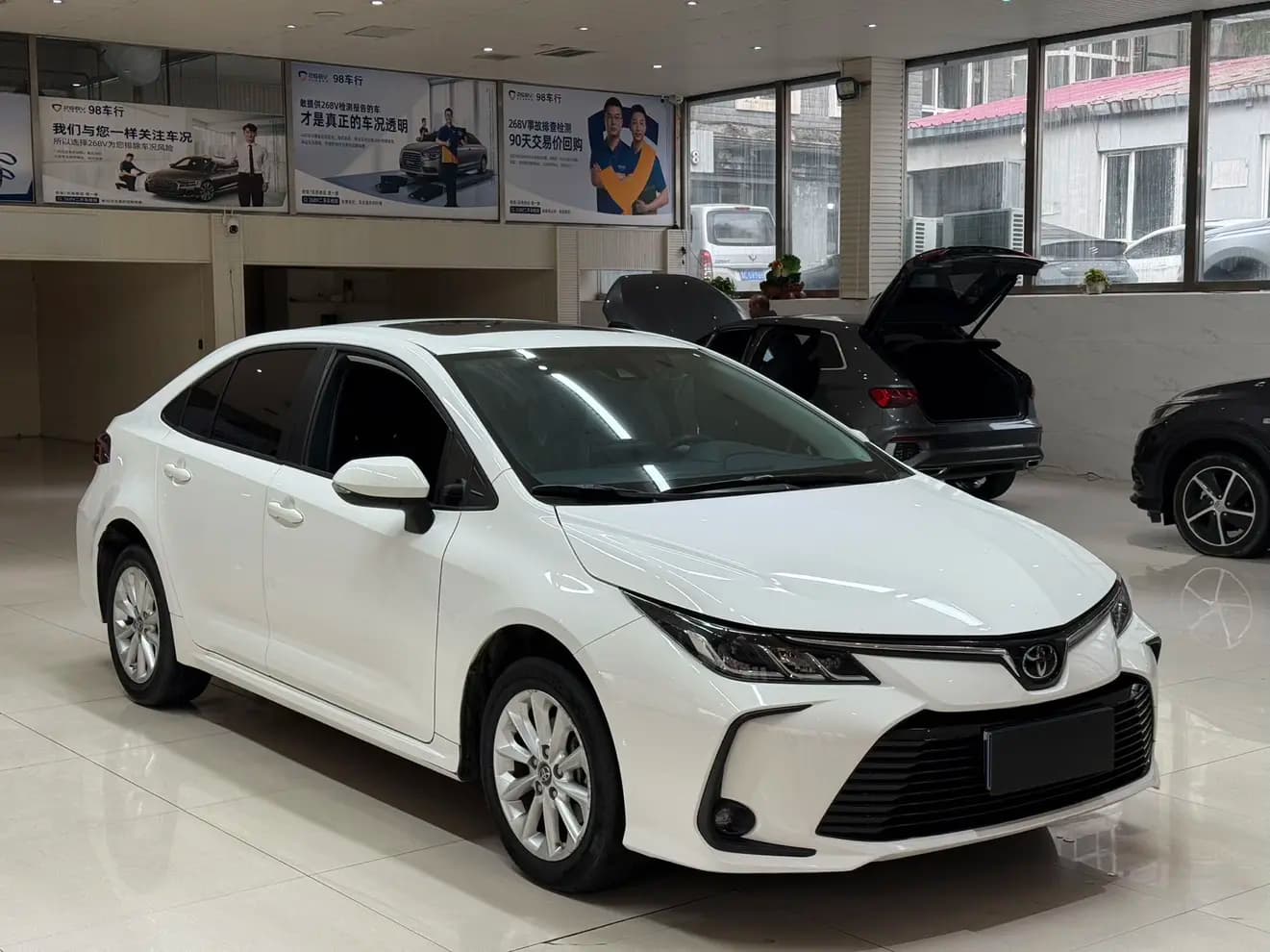 Toyota Corolla 2022 г. 24128 км. — фото 3