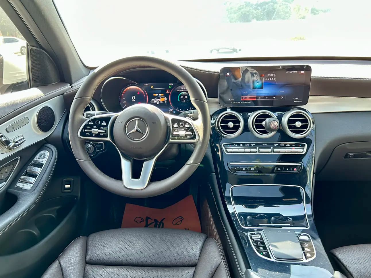 Mercedes-Benz GLC 2022 г. 50055 км. — фото 11