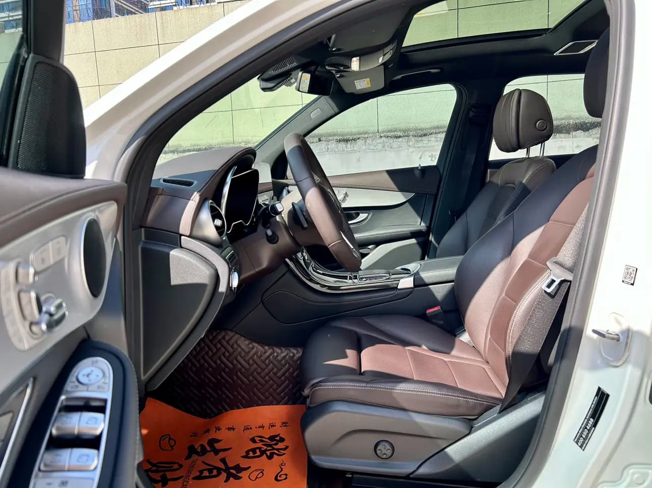 Mercedes-Benz GLC 2022 г. 50055 км. — фото 15