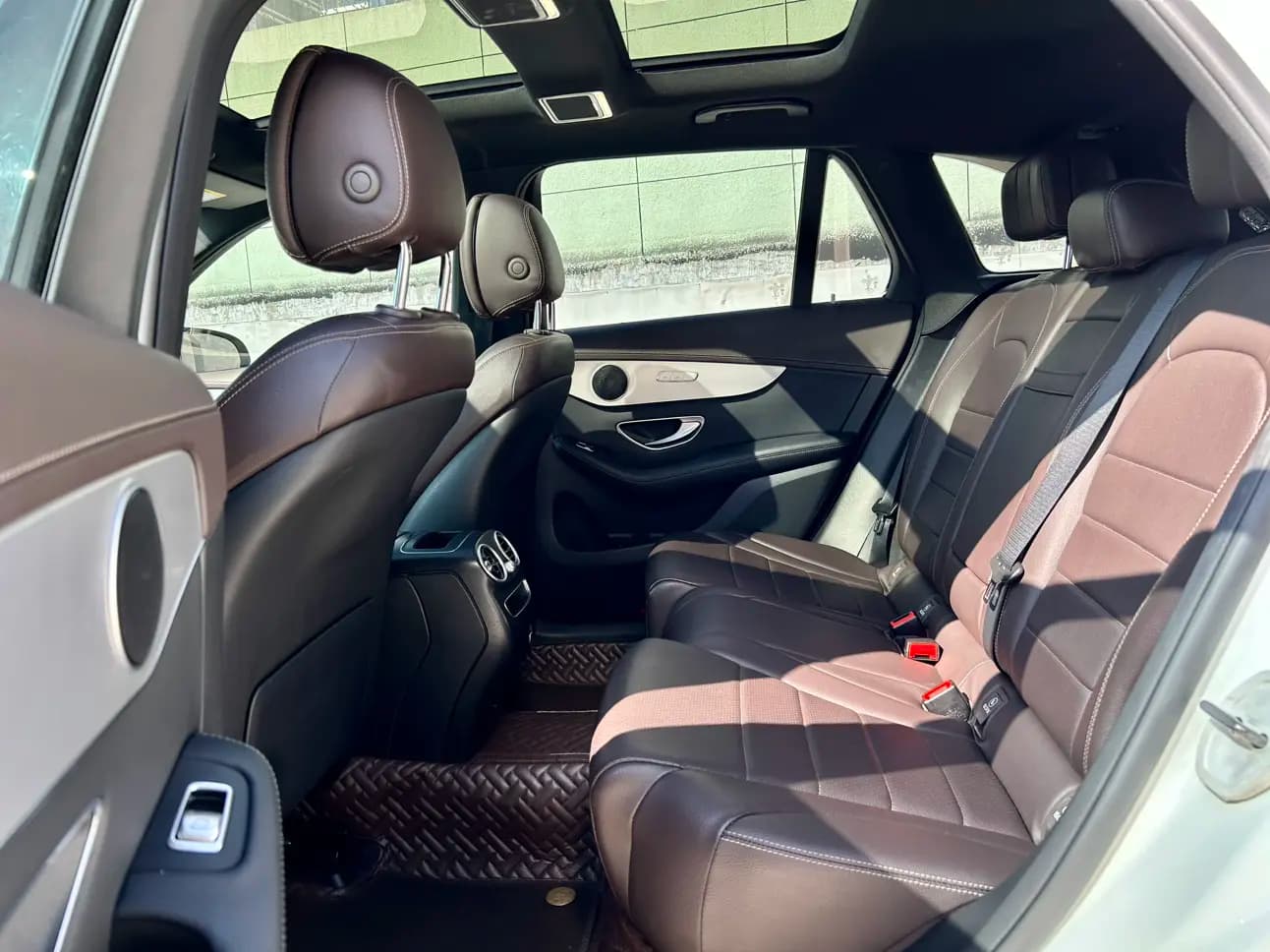 Mercedes-Benz GLC 2022 г. 50055 км. — фото 16