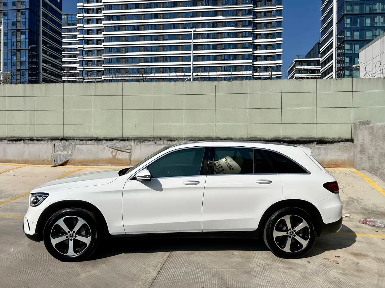 Mercedes-Benz GLC 2022 г. 50055 км. — фото 4
