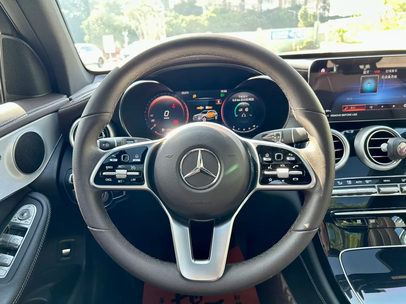 Mercedes-Benz GLC 2022 г. 50055 км. — фото 10