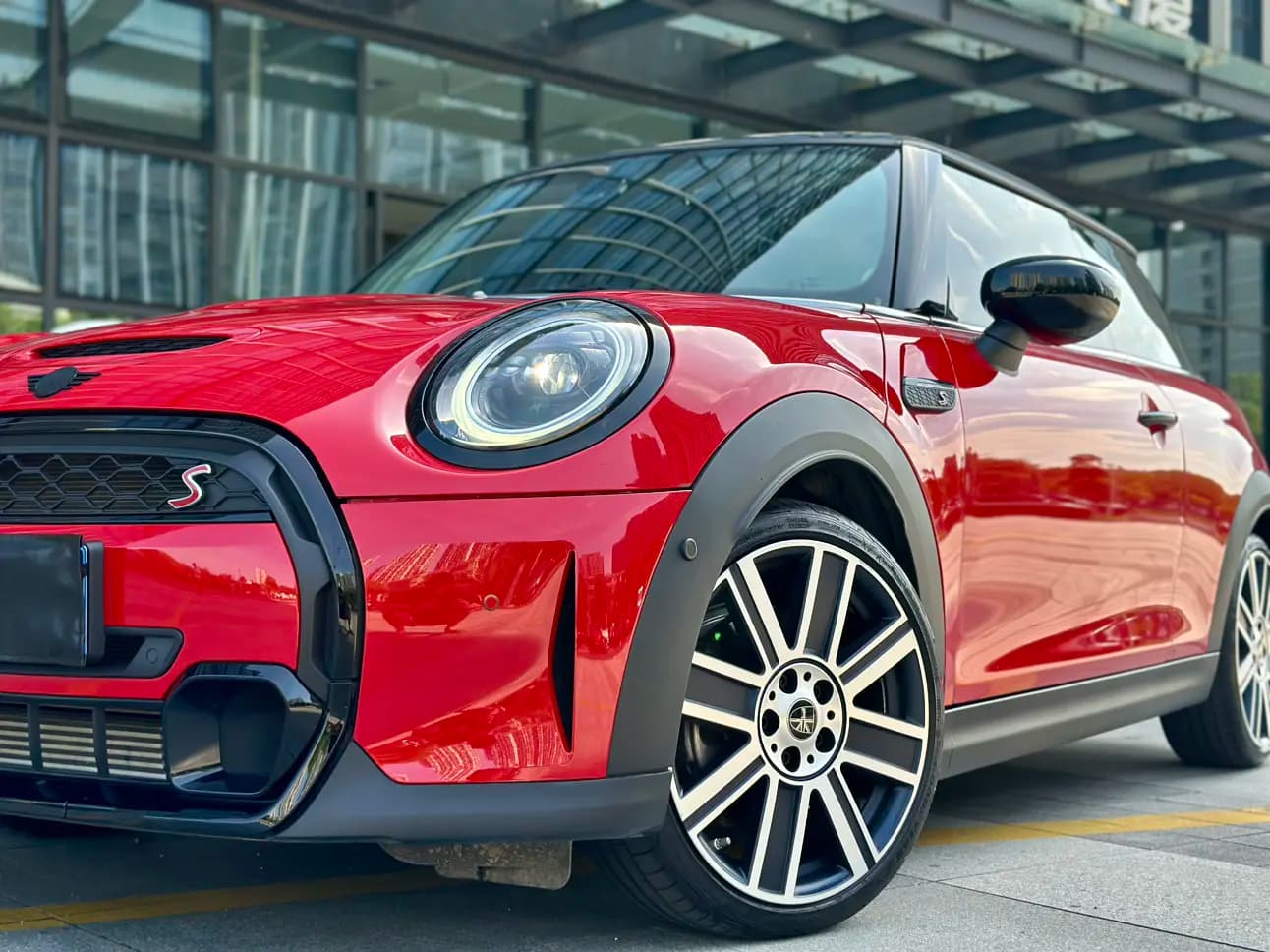 MINI  2022 г. 15000 км. — фото 13