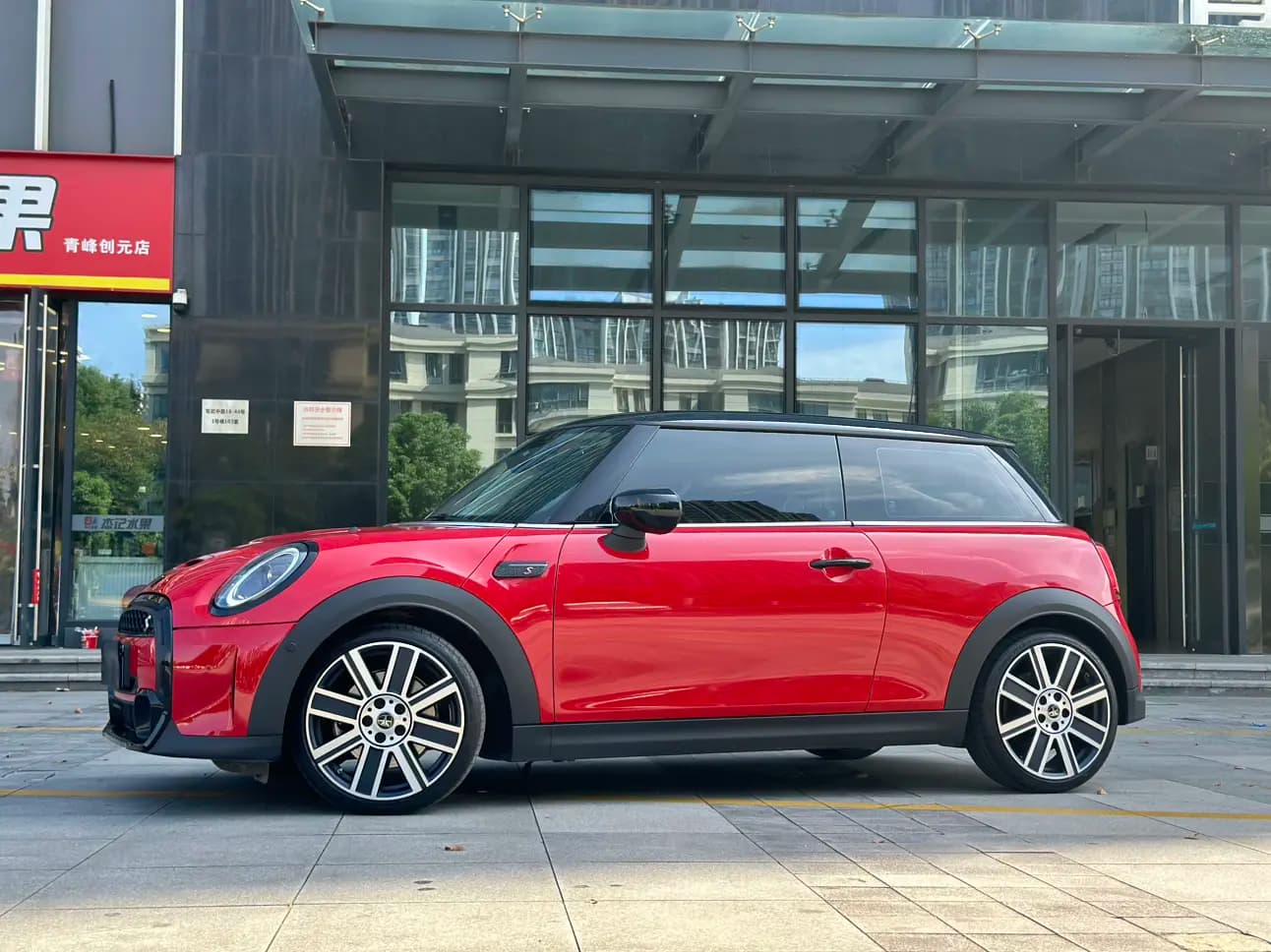MINI  2022 г. 15000 км. — фото 3