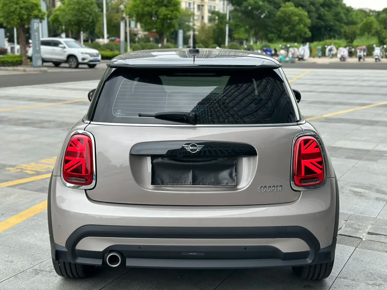 MINI  2023 г. 20000 км. — фото 3