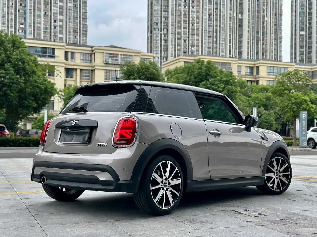 MINI  2023 г. 20000 км. — фото 4