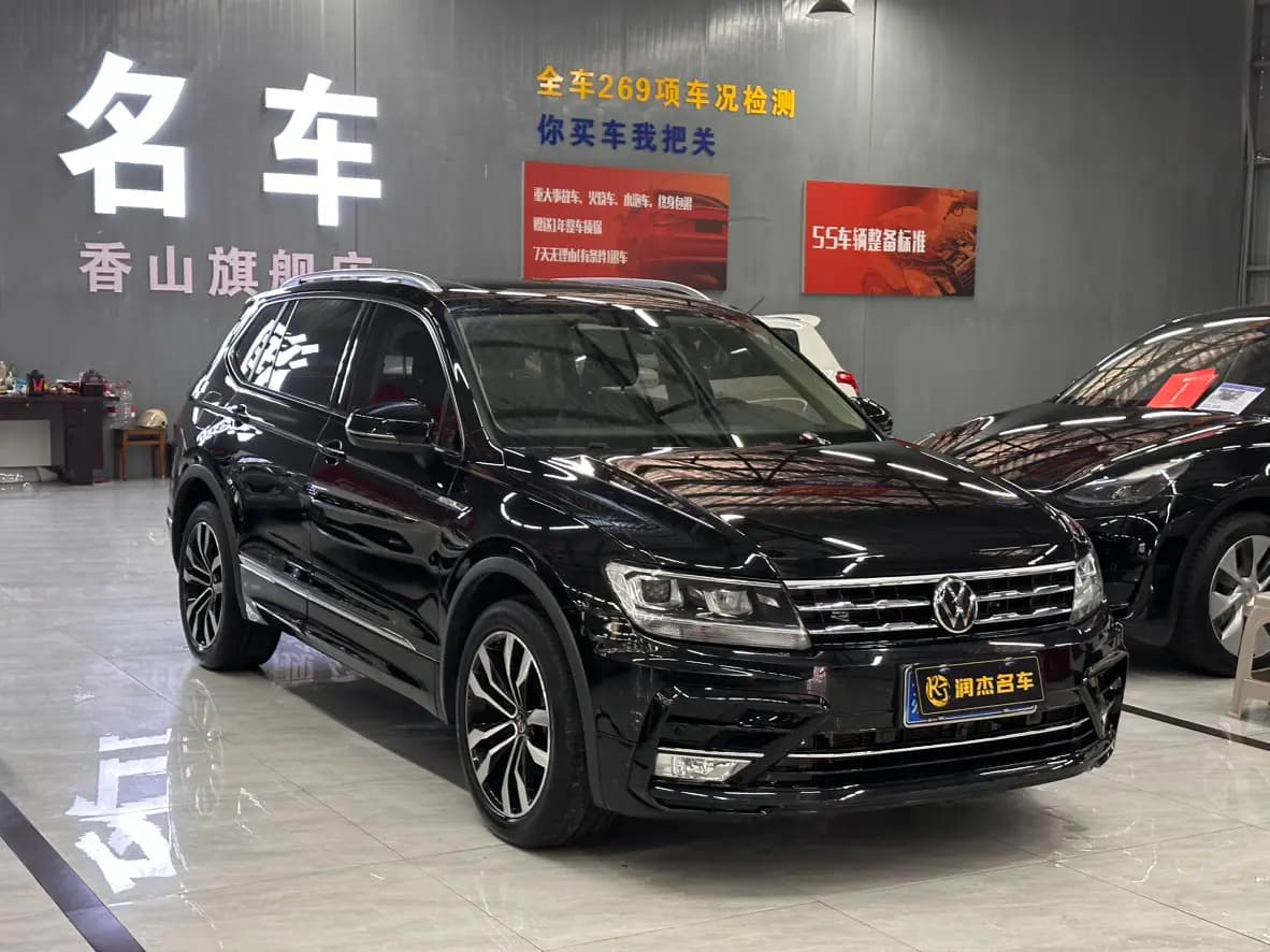 Volkswagen Tiguan L 2021 г. 103030 км. — фото 3