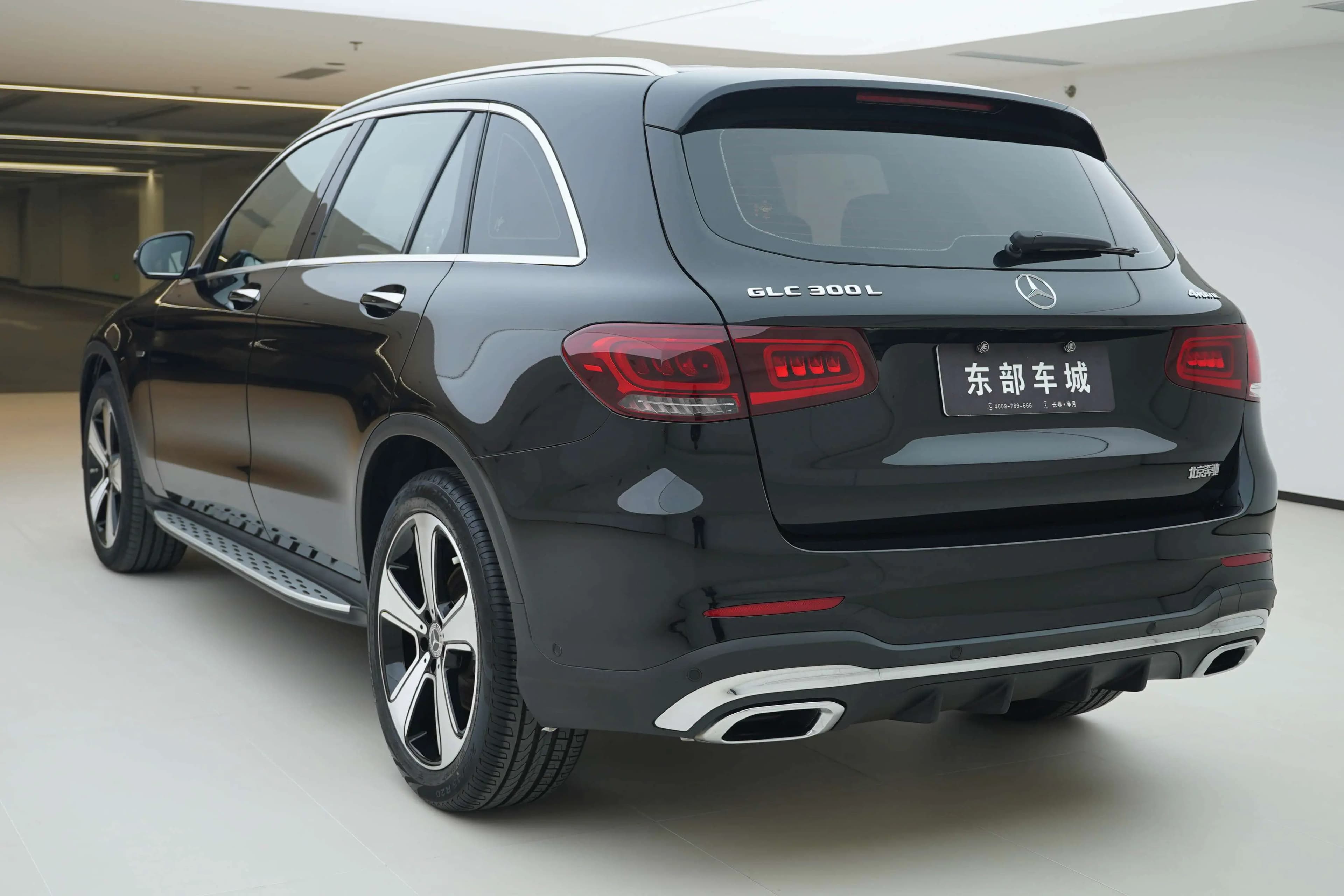 Mercedes-Benz GLC 2023 г. 26054 км. — фото 4