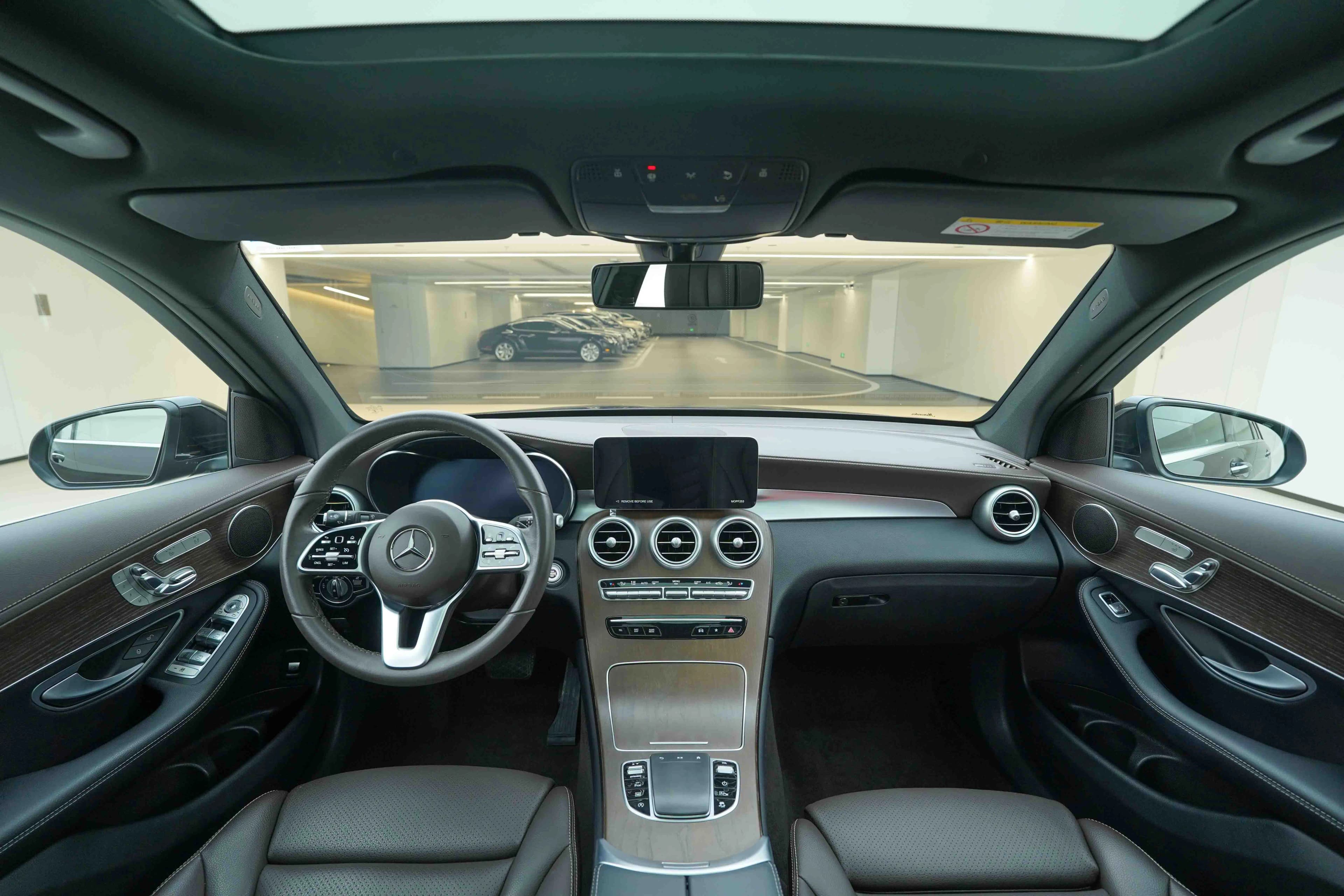 Mercedes-Benz GLC 2023 г. 26054 км. — фото 10