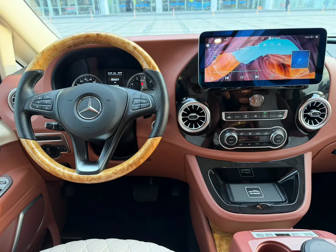 Mercedes-Benz Vito 2022 г. 42066 км. — фото 14