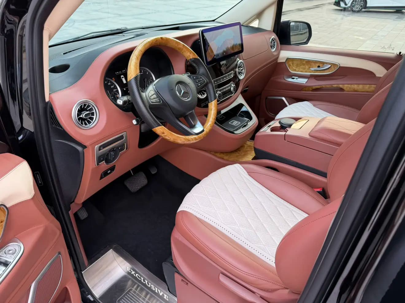 Mercedes-Benz Vito 2022 г. 42066 км. — фото 15