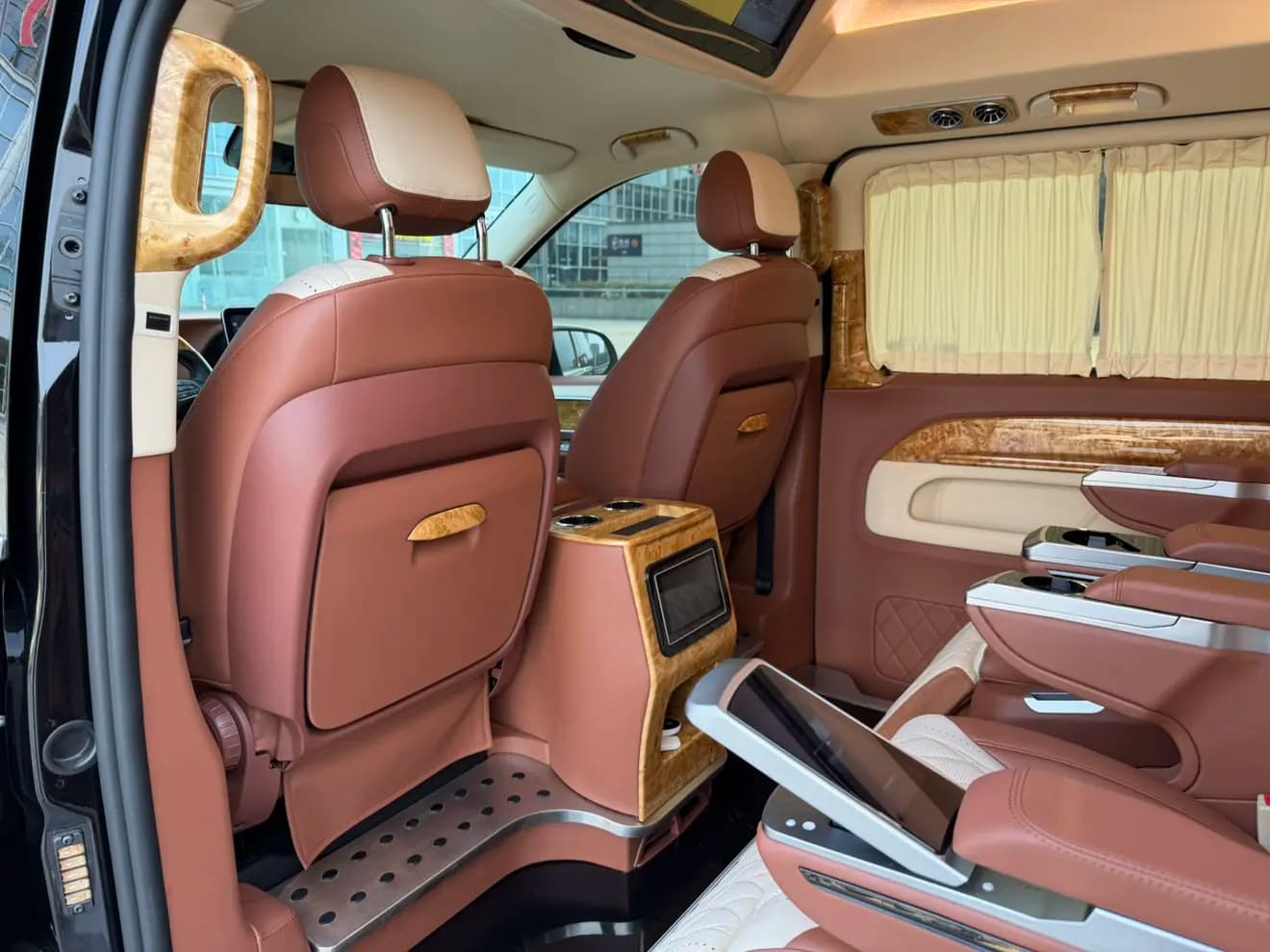 Mercedes-Benz Vito 2022 г. 42066 км. — фото 23