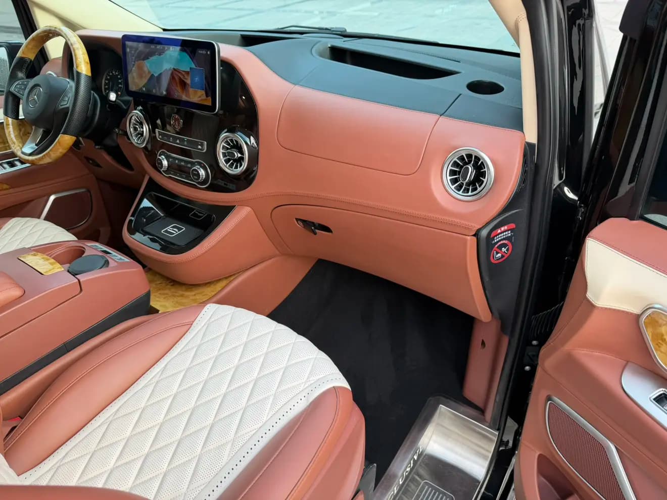 Mercedes-Benz Vito 2022 г. 42066 км. — фото 9