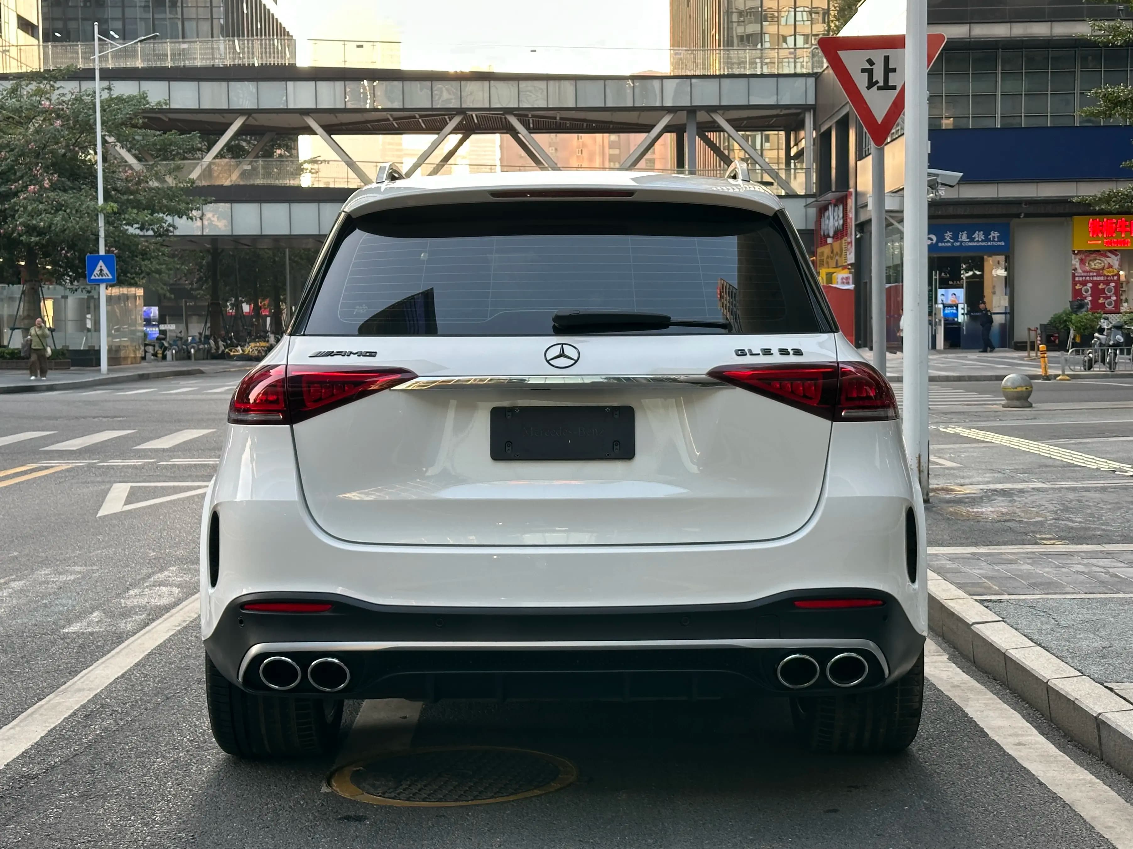 Mercedes-Benz GLE AMG 2023 г. 40033 км. — фото 5