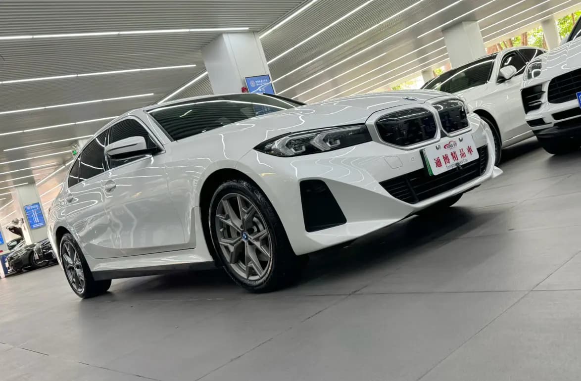 BMW i3 2023 г. 70123 км. — фото 3